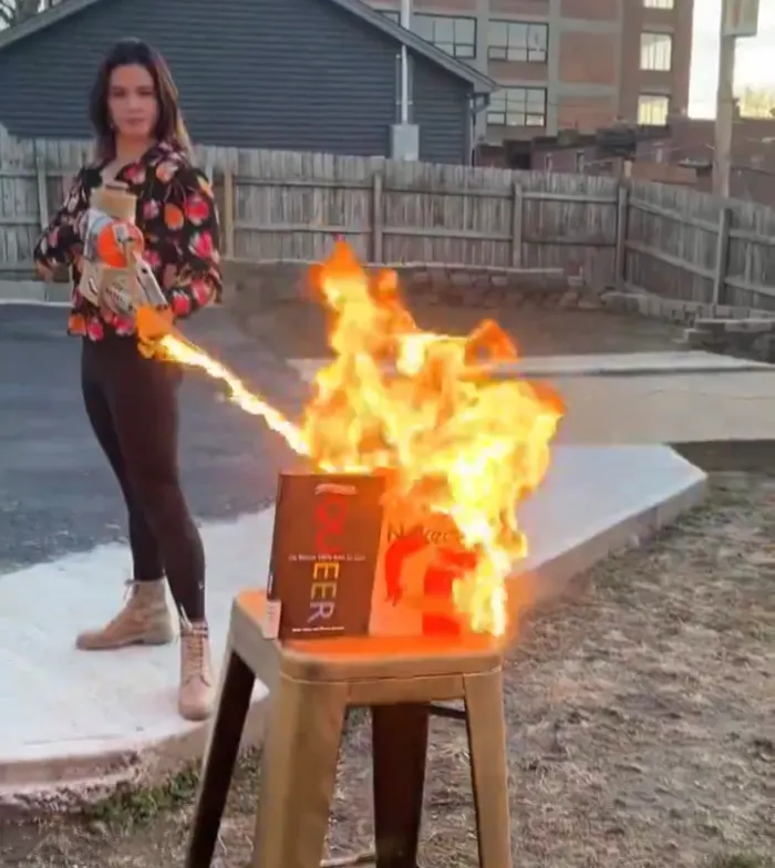GOP Candidate Burns Missouri Public Library Books with Flamethrower (meidastouch.com)