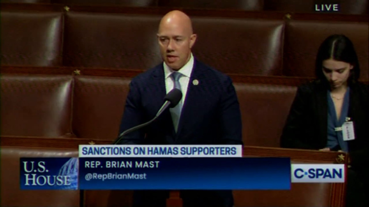 Bigot on the Hill: GOP Rep. Brian Mast Says Palestinian Civilians Aren’t Innocent, Compares Them to Nazis (meidastouch.com)